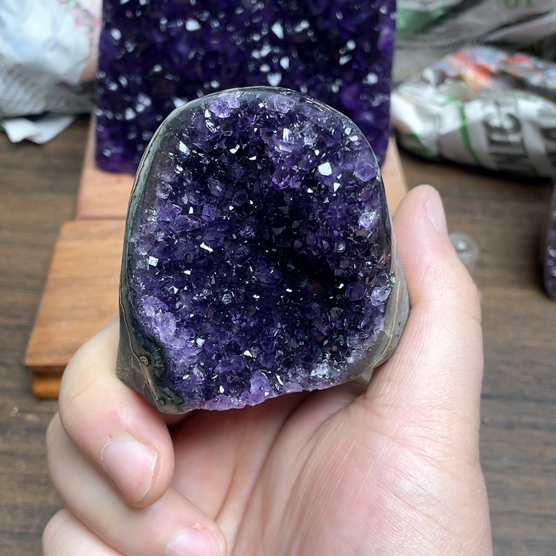 紫晶大型摆件（非配饰）未镶嵌