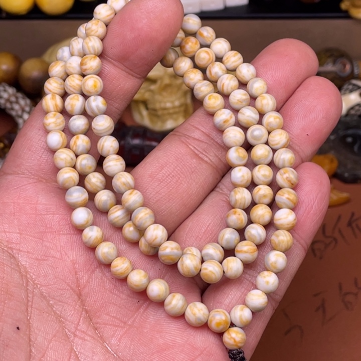 驼骨手串/手链人工忙着