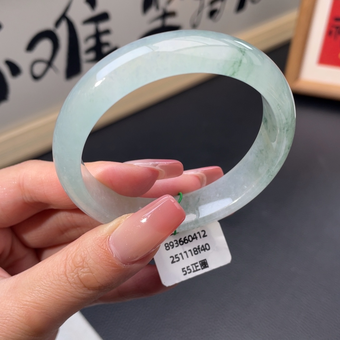 翡翠未镶嵌手镯正圈55冰飘花起光