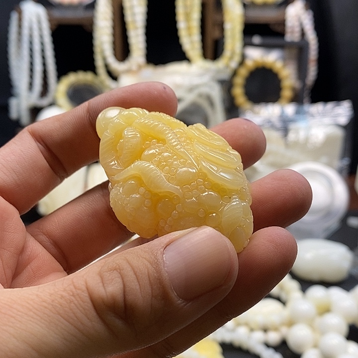 s***r贝壳手串/手链金蟾