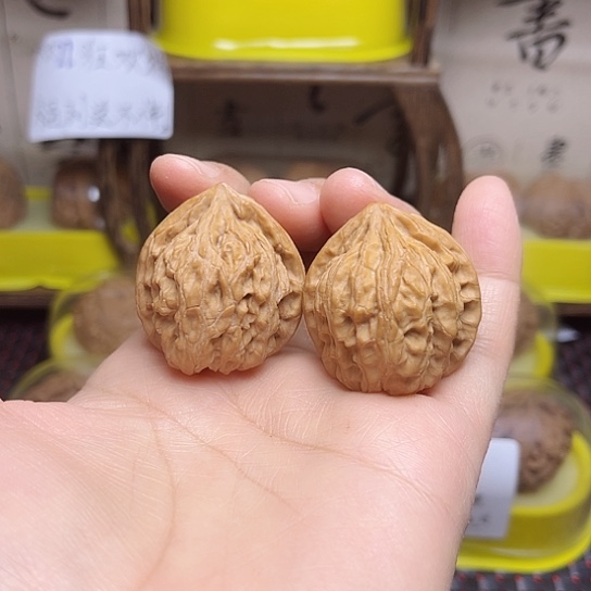 吊坠文玩核桃野生