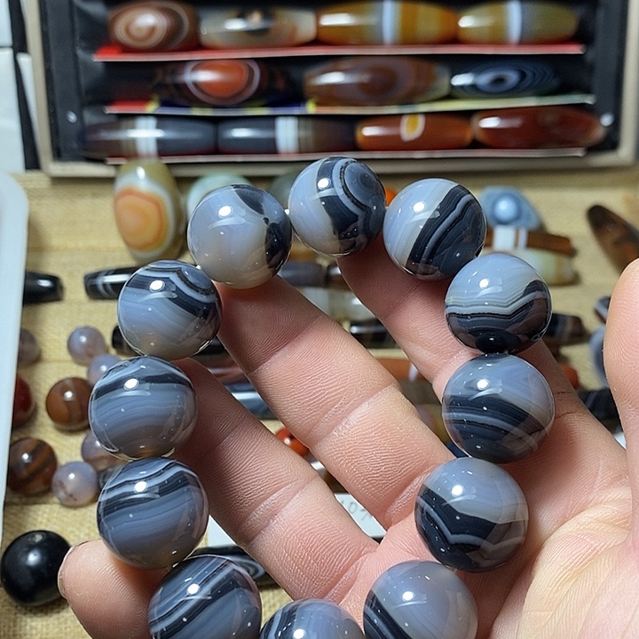玛瑙/玉髓合金颈饰