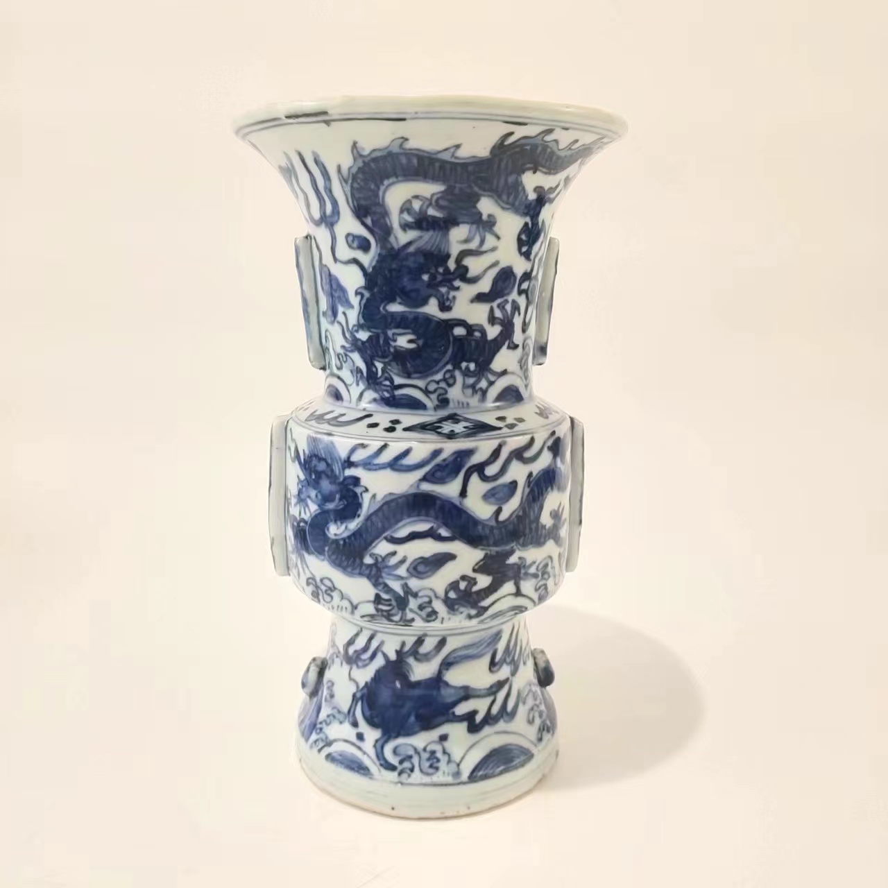 (AD6)Q108789明万历青花龙纹出戟尊 