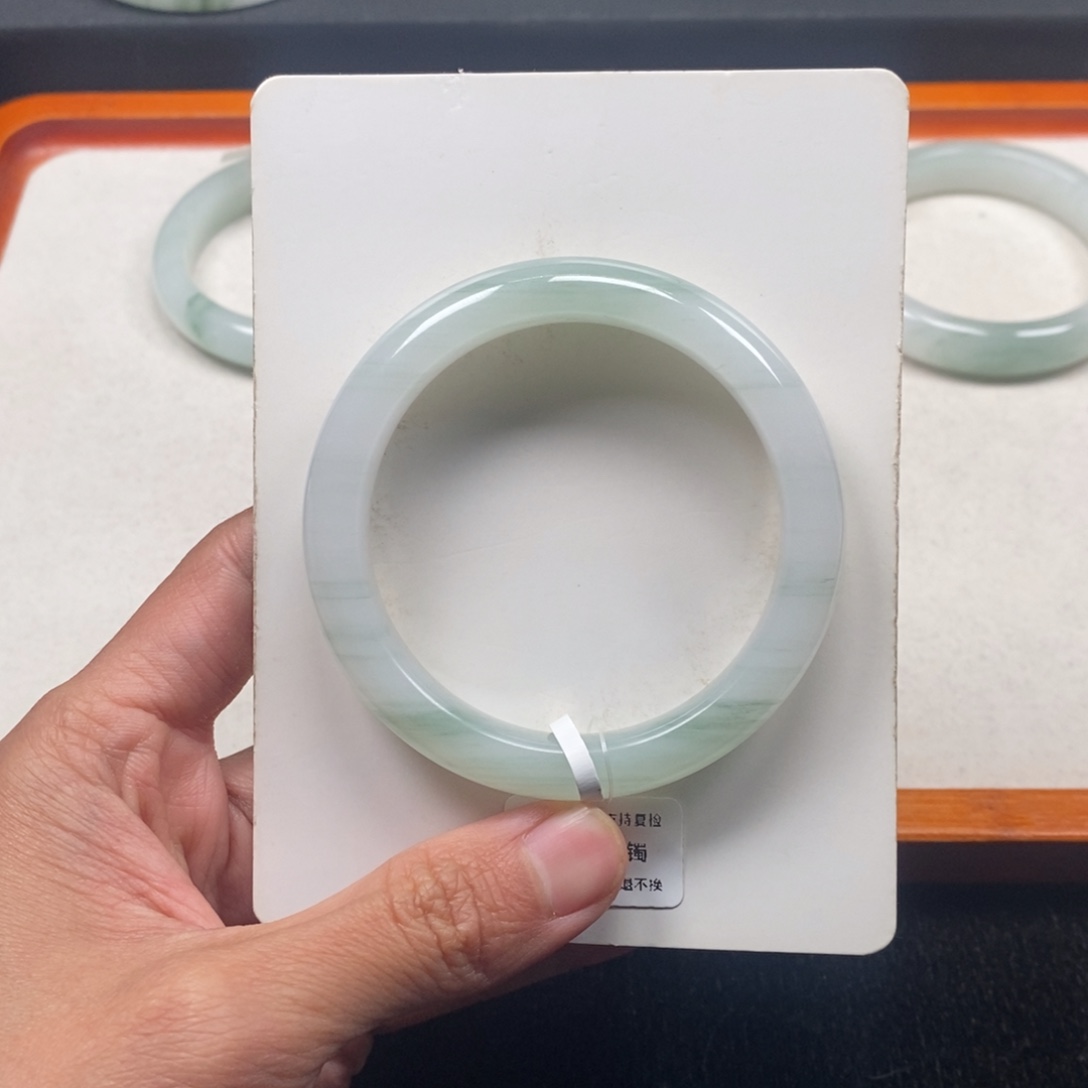 红***豆石英质玉未镶嵌56.8