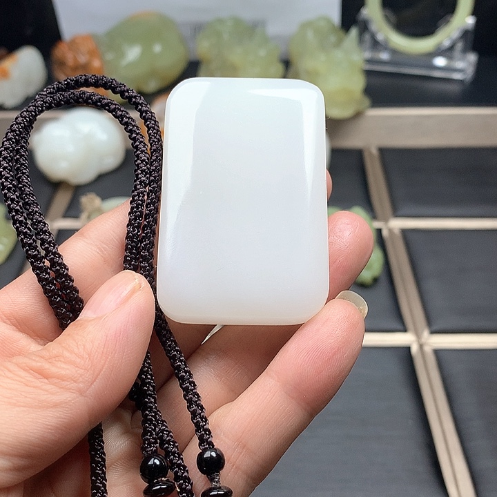 石英质玉颈饰未镶嵌柳****瓷