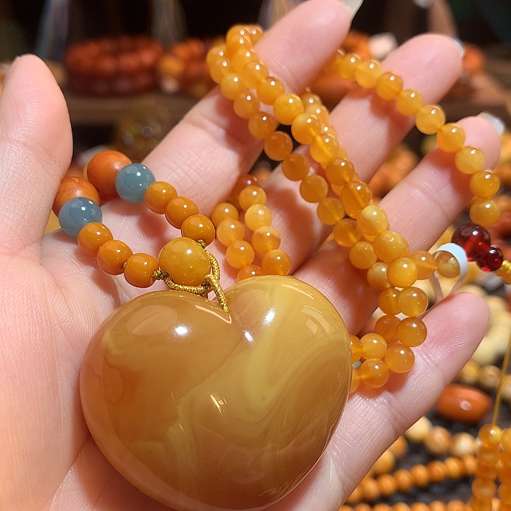 蜜蜡未镶嵌吊坠(赠链)