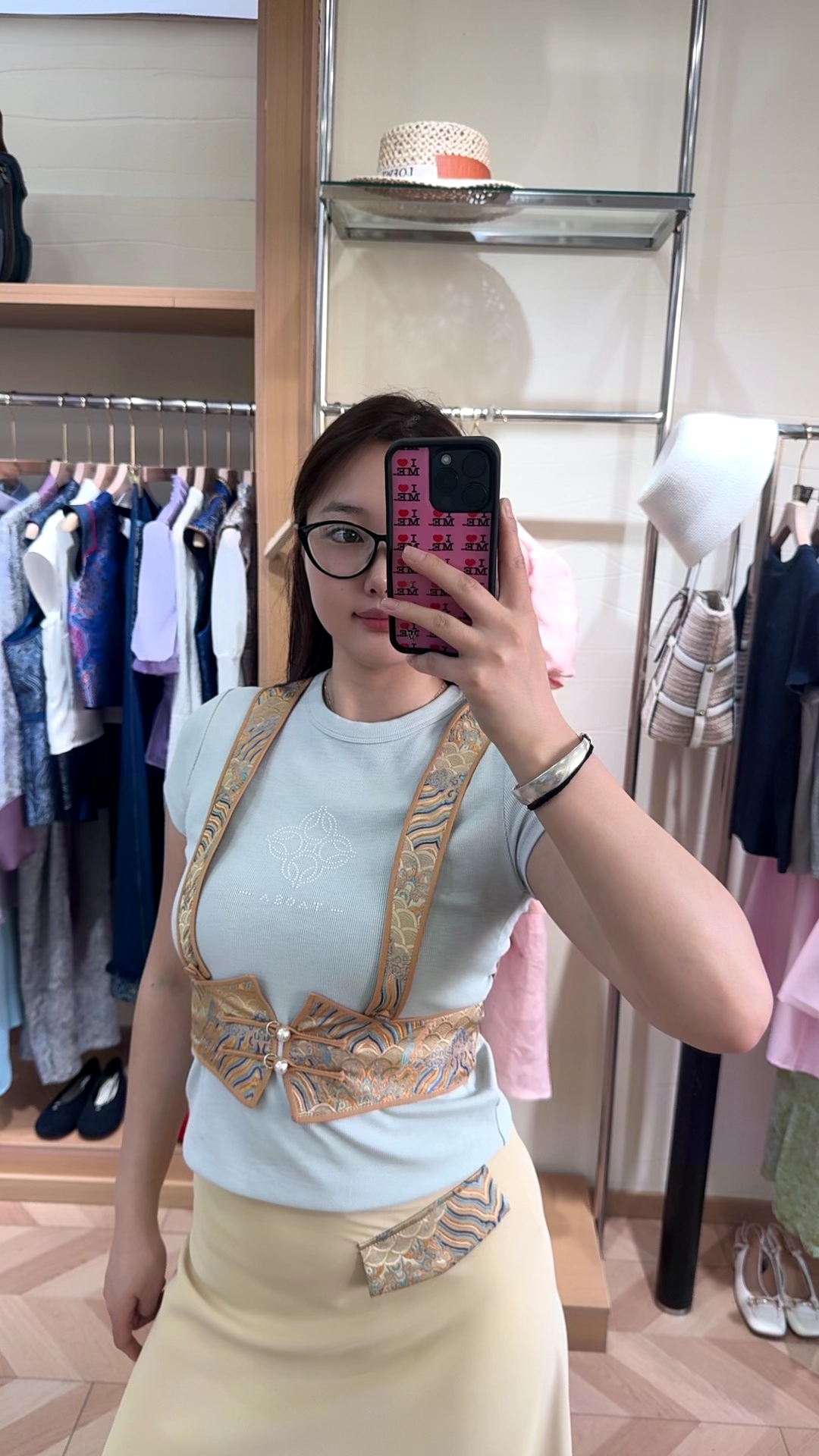 S056短袖T恤上衣 陶萨民族服饰简约百搭圆领