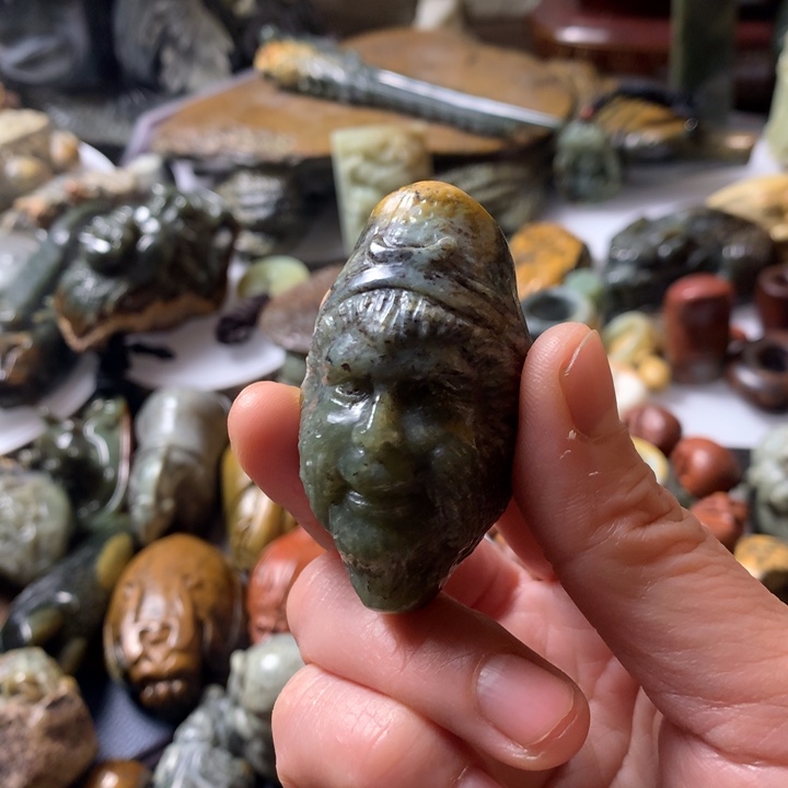 岫岩河磨玉（透闪石质玉）手链未镶嵌