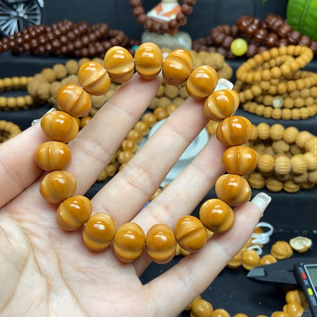 猴头核桃手串二****爷鲨鱼