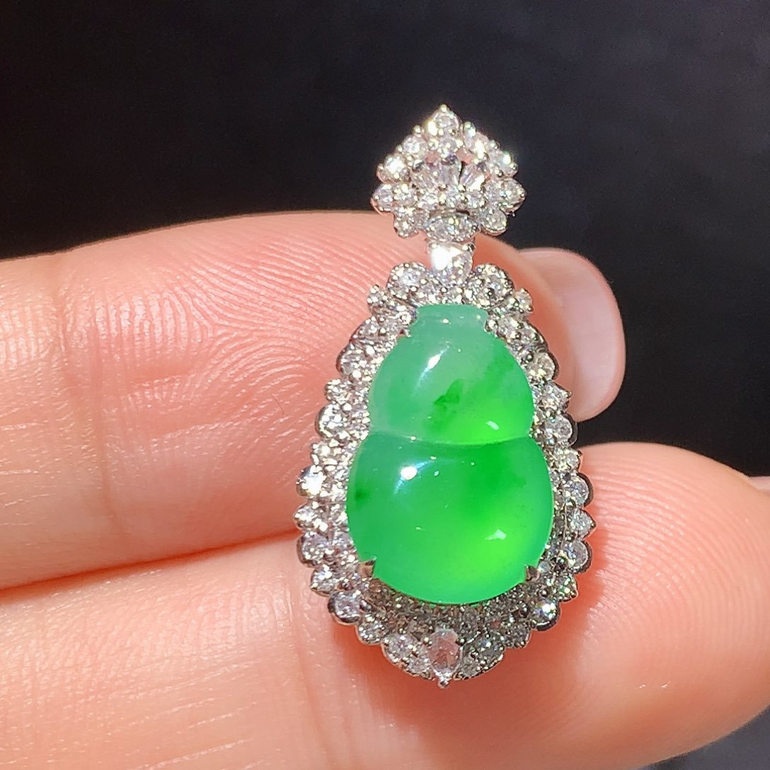 翡翠18K金镶嵌吊坠(不含链)