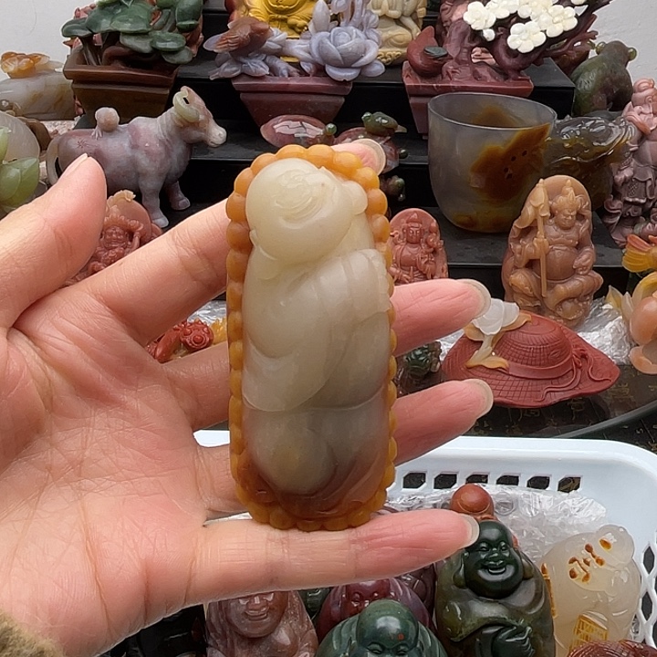 石英质玉未镶嵌手把件