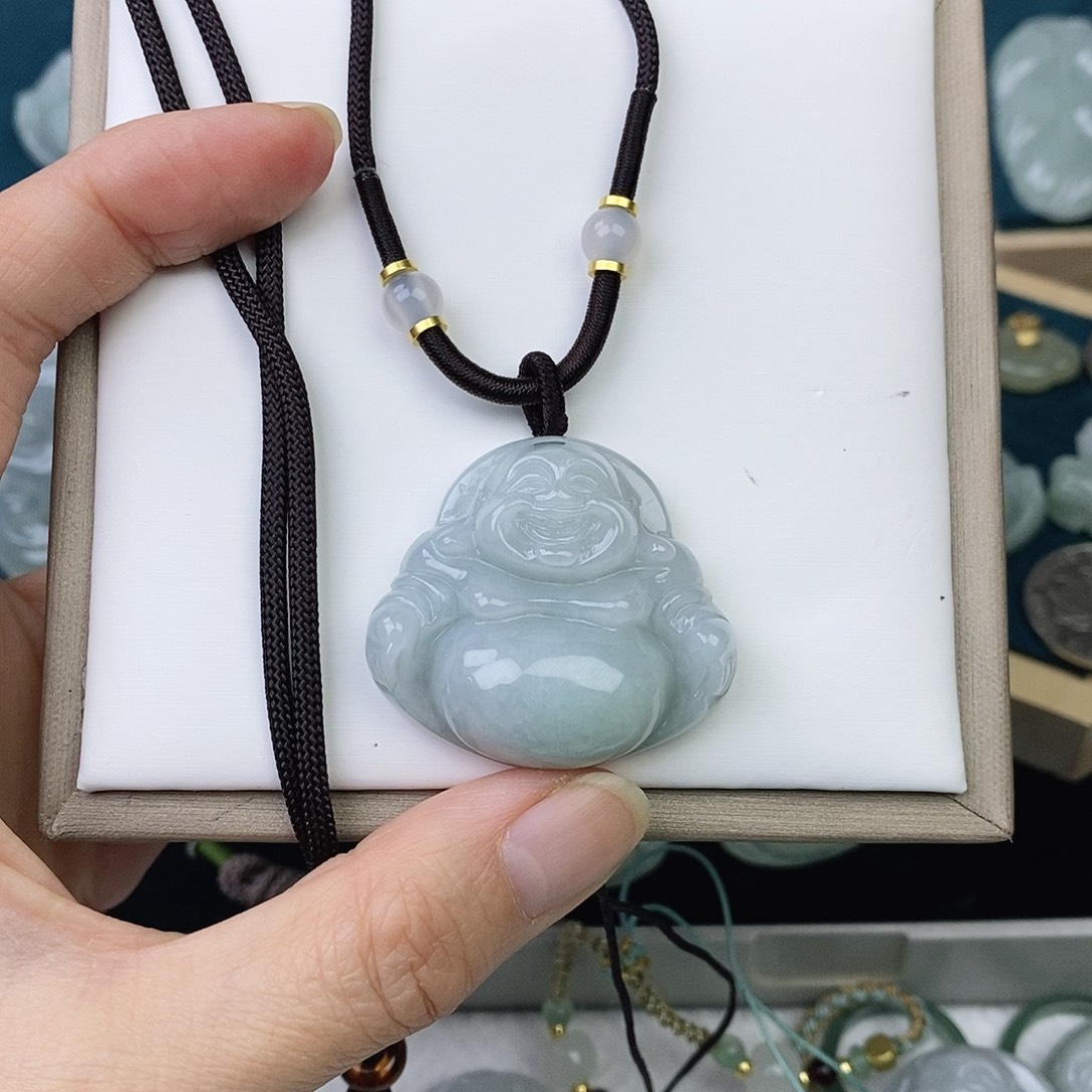 回***望翡翠未镶嵌颈饰佛公