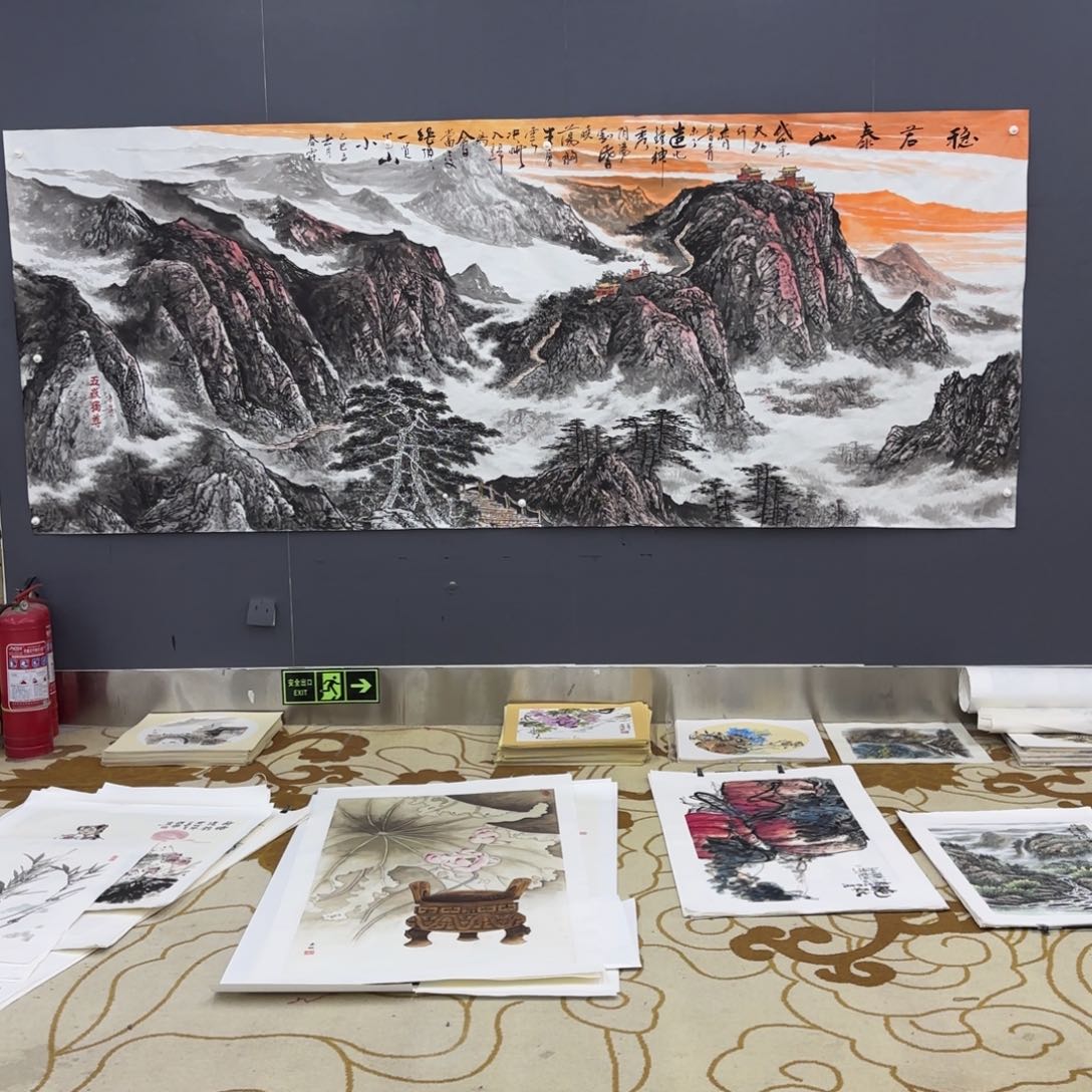 国画八*李春霖李欣主播
