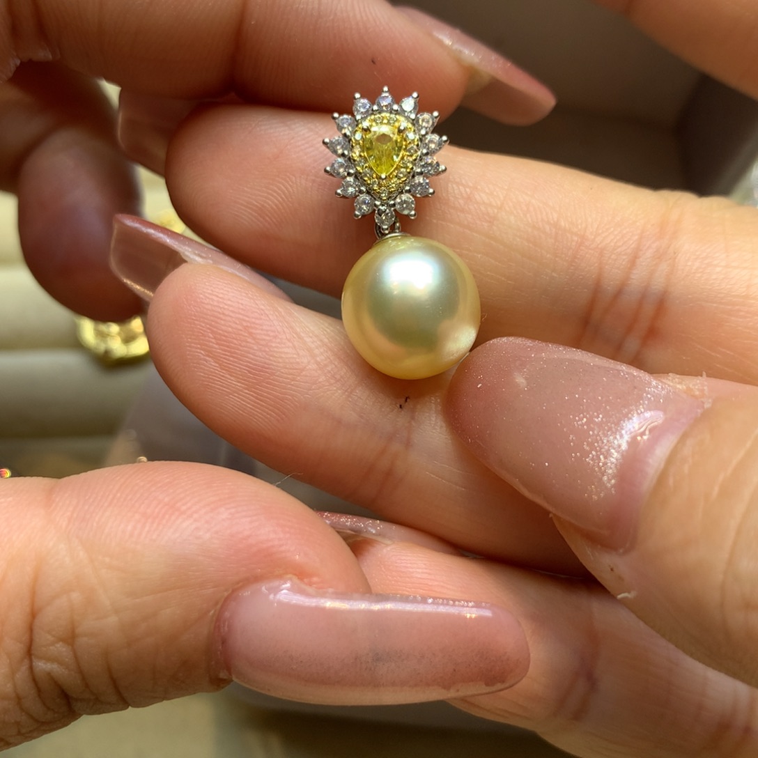 颈饰银S925镶嵌海水珍珠