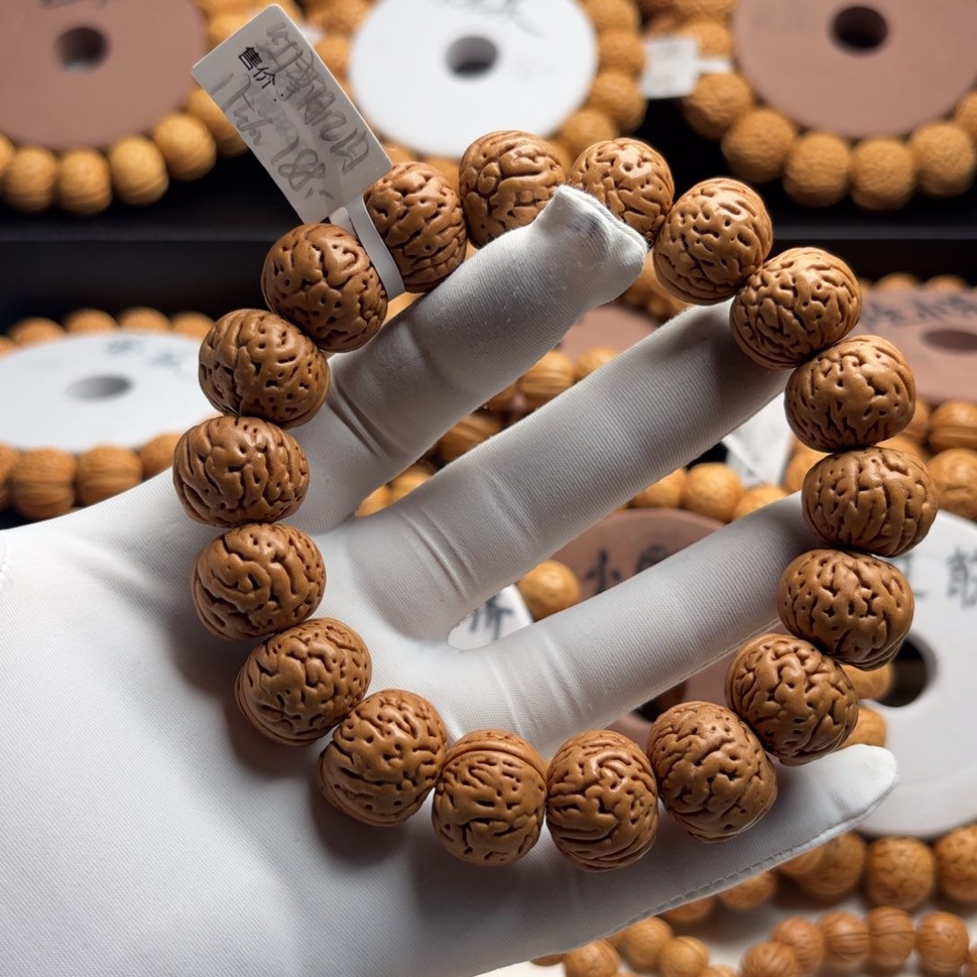 明***虫菩提籽类红魔肌肉桃核手串