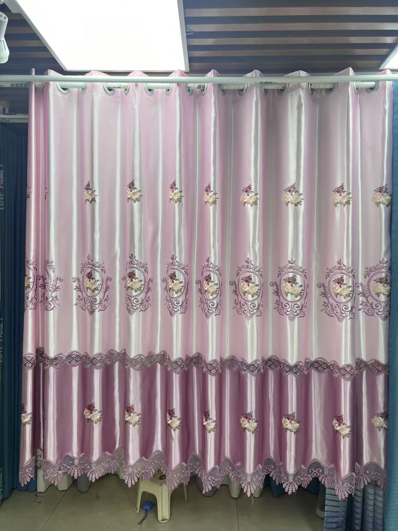 热卖欧式拼接刺绣成品短款窗帘（半截短帘，高度2米）