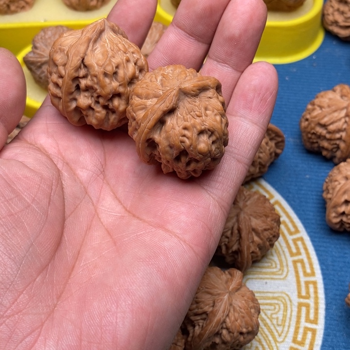 核桃手串/手链慕***?卧龙粗筋