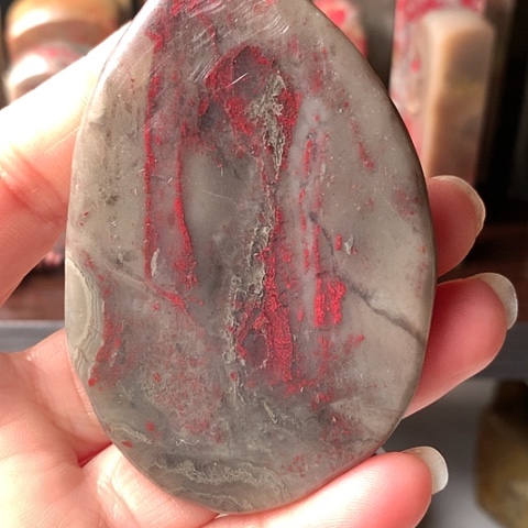 昌化石昌化鸡血石随形