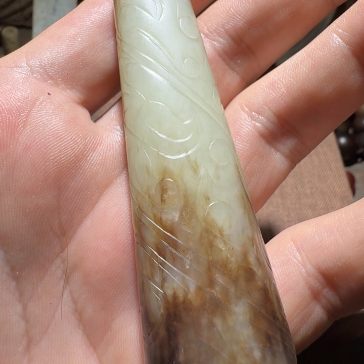 岁***。和田玉（糖玉）未镶嵌车挂