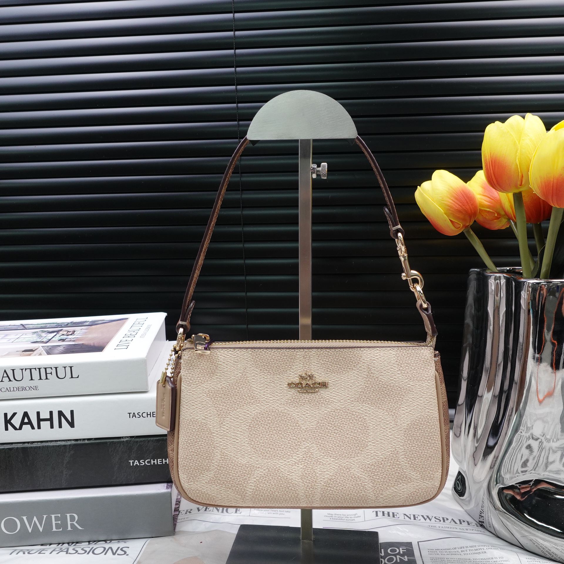 95新 COACH/蔻驰 单肩包/T20310978