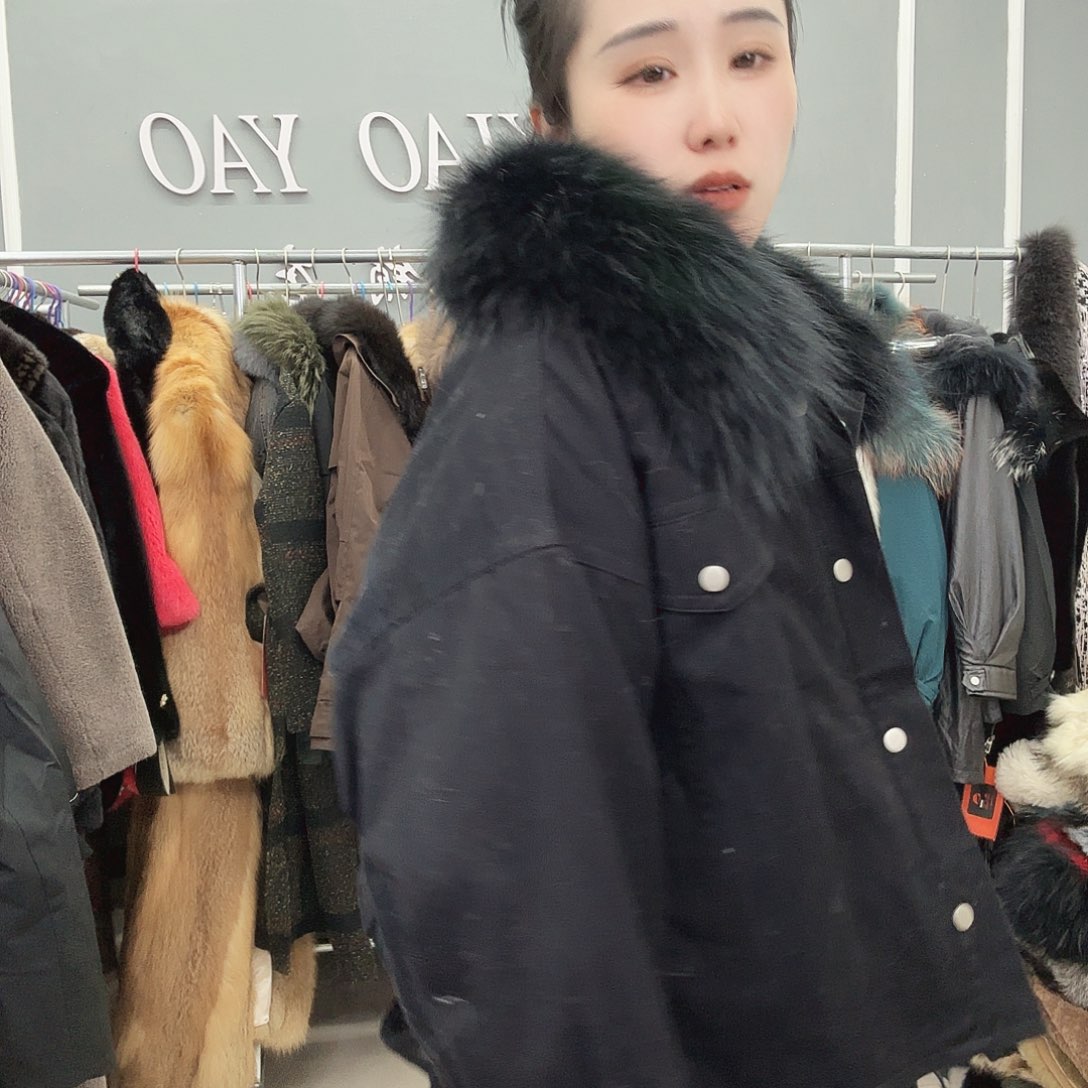 姚小妖家高端皮草