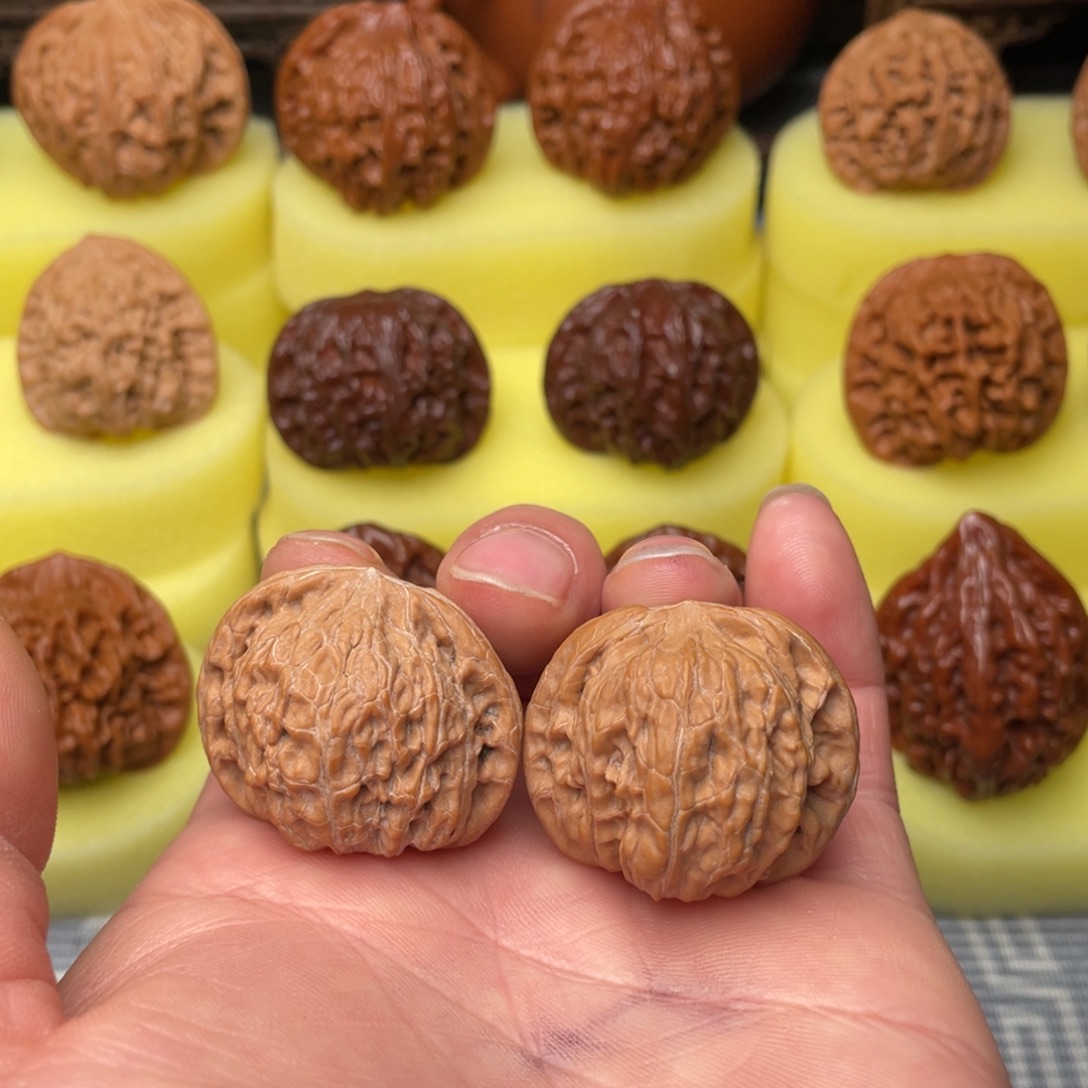 文玩核桃把件34全品磨盘手捻编号1083