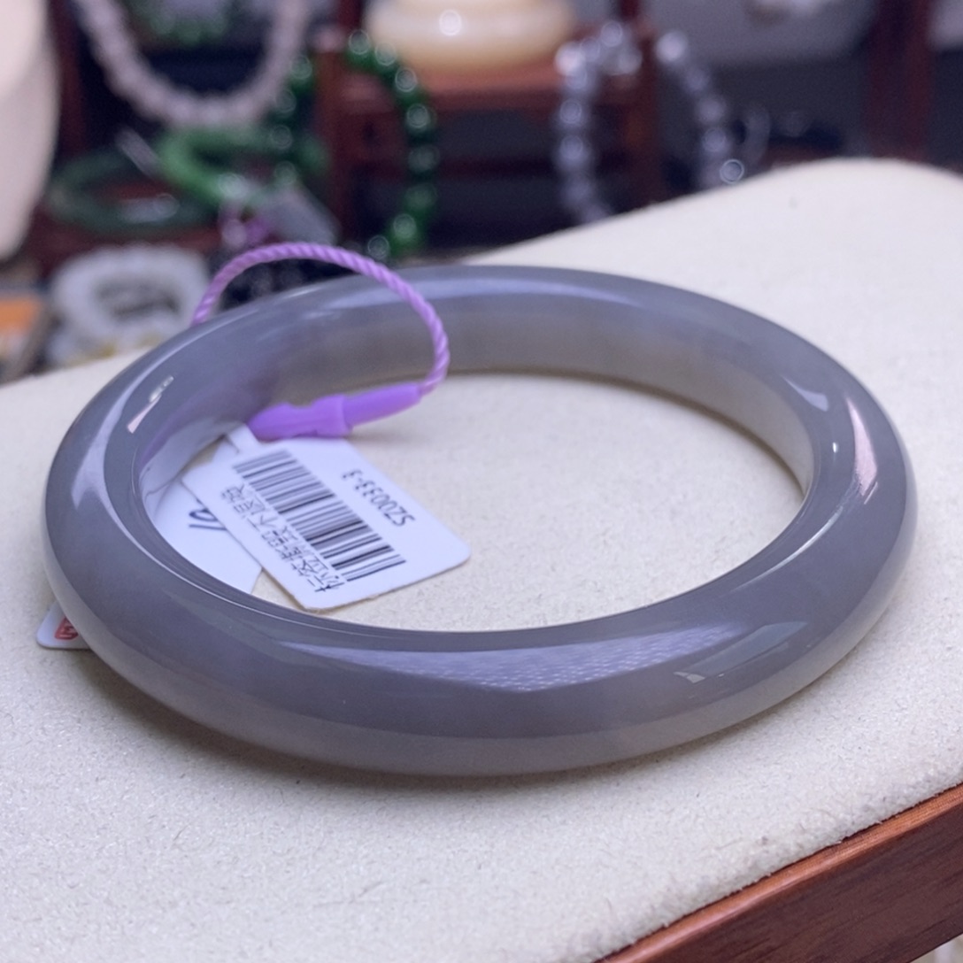 和田玉清货价老矿料冰浓烟紫手镯56未镶嵌