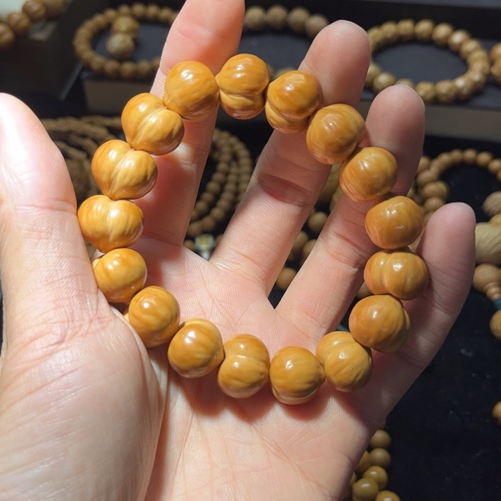 吊坠猴头核桃屁桃手串全品无瑕无药