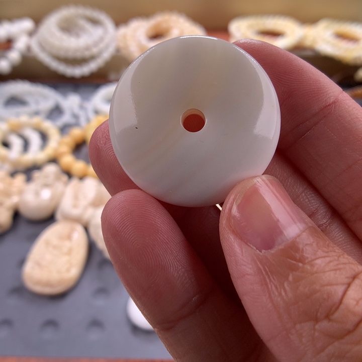 贝壳吊坠平安扣吊坠