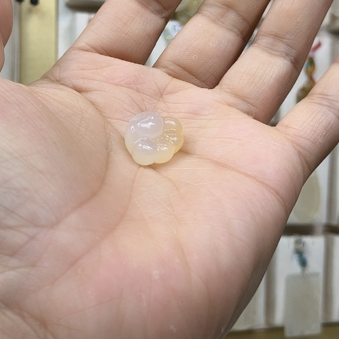 玛瑙/玉髓颈饰未镶嵌次****信