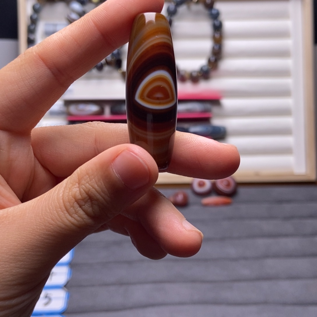 成***王玛瑙/玉髓合金颈饰