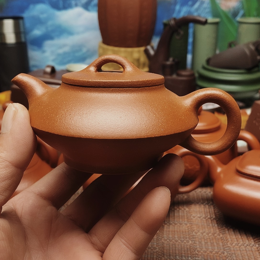 绿泥12578876468886437876653445