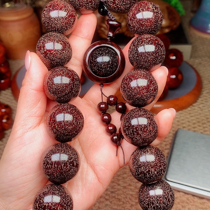 檀香紫檀（小叶紫檀）桃2.5手持