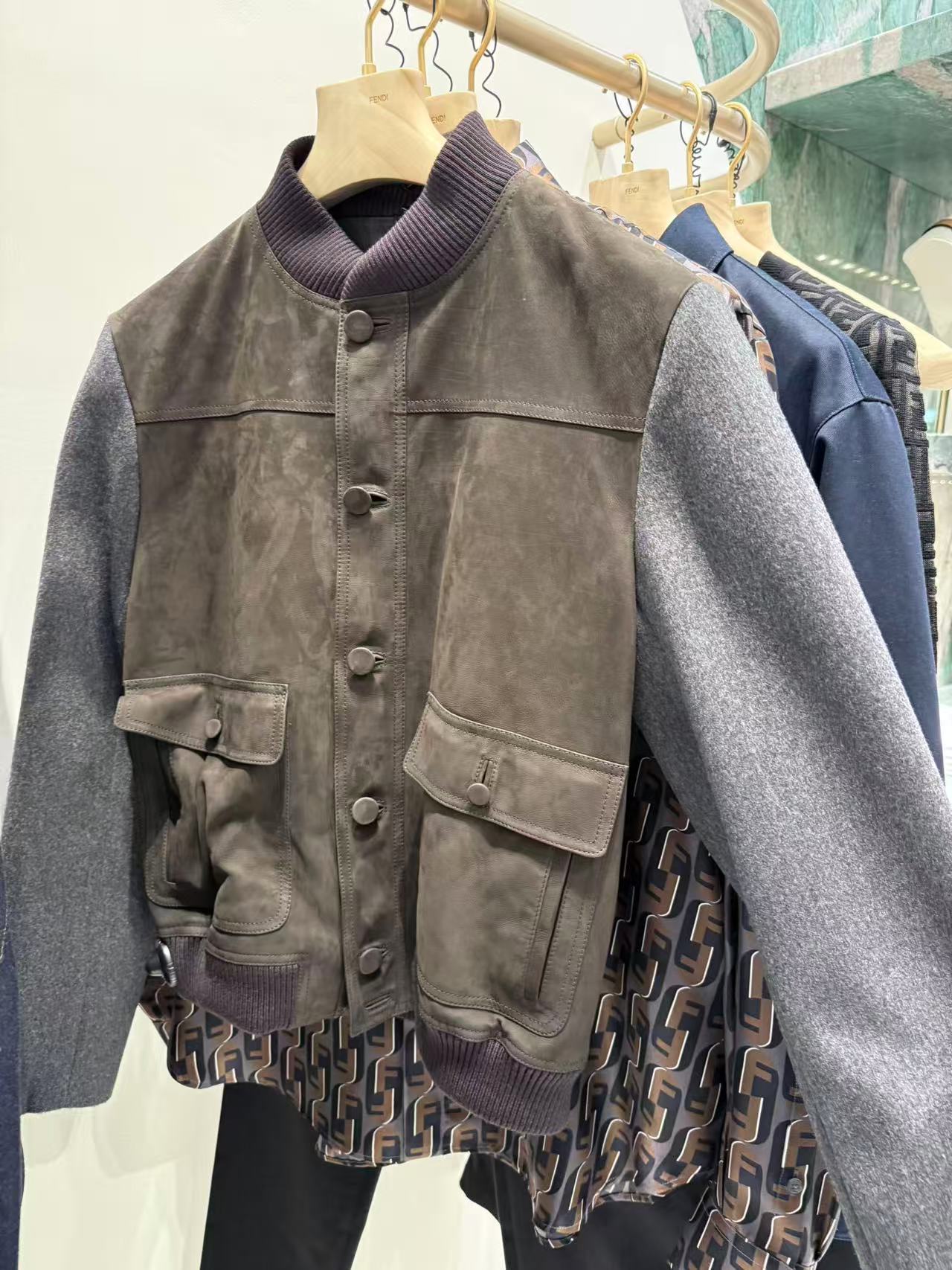 未使用 FENDI/芬迪 2025新款长袖外套