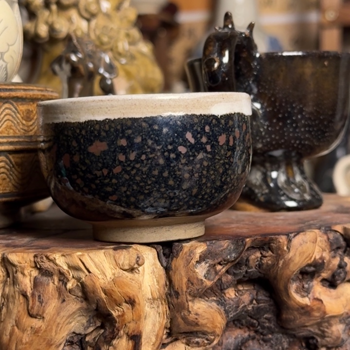 杯子瓷和**尘杯子