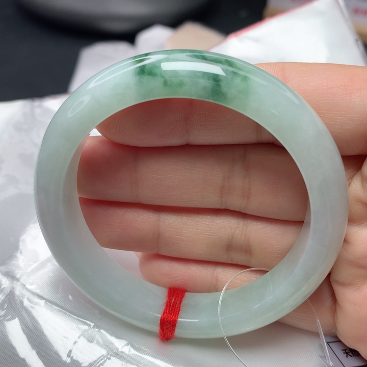 翡翠未镶嵌手镯55555656