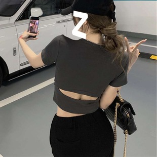 中福袋随机发，送一件衣服