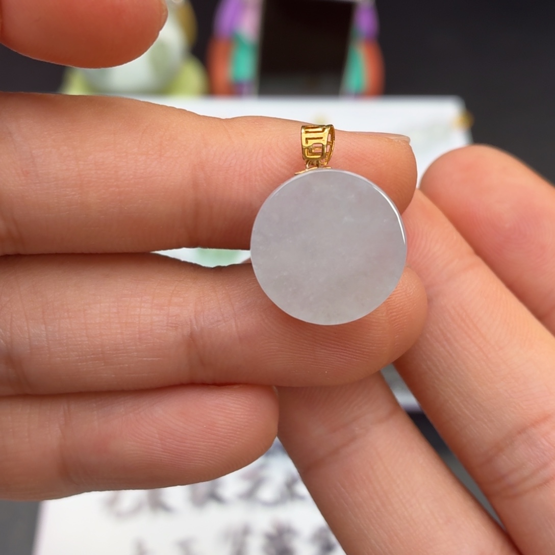 翡翠18K金镶嵌颈饰无事牌