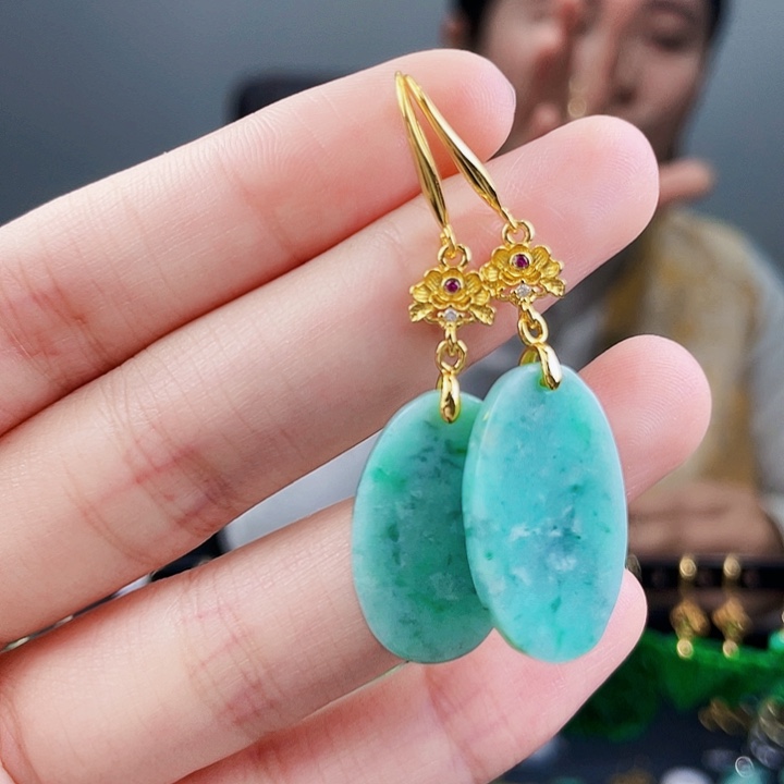 翡翠耳饰未镶嵌饰品