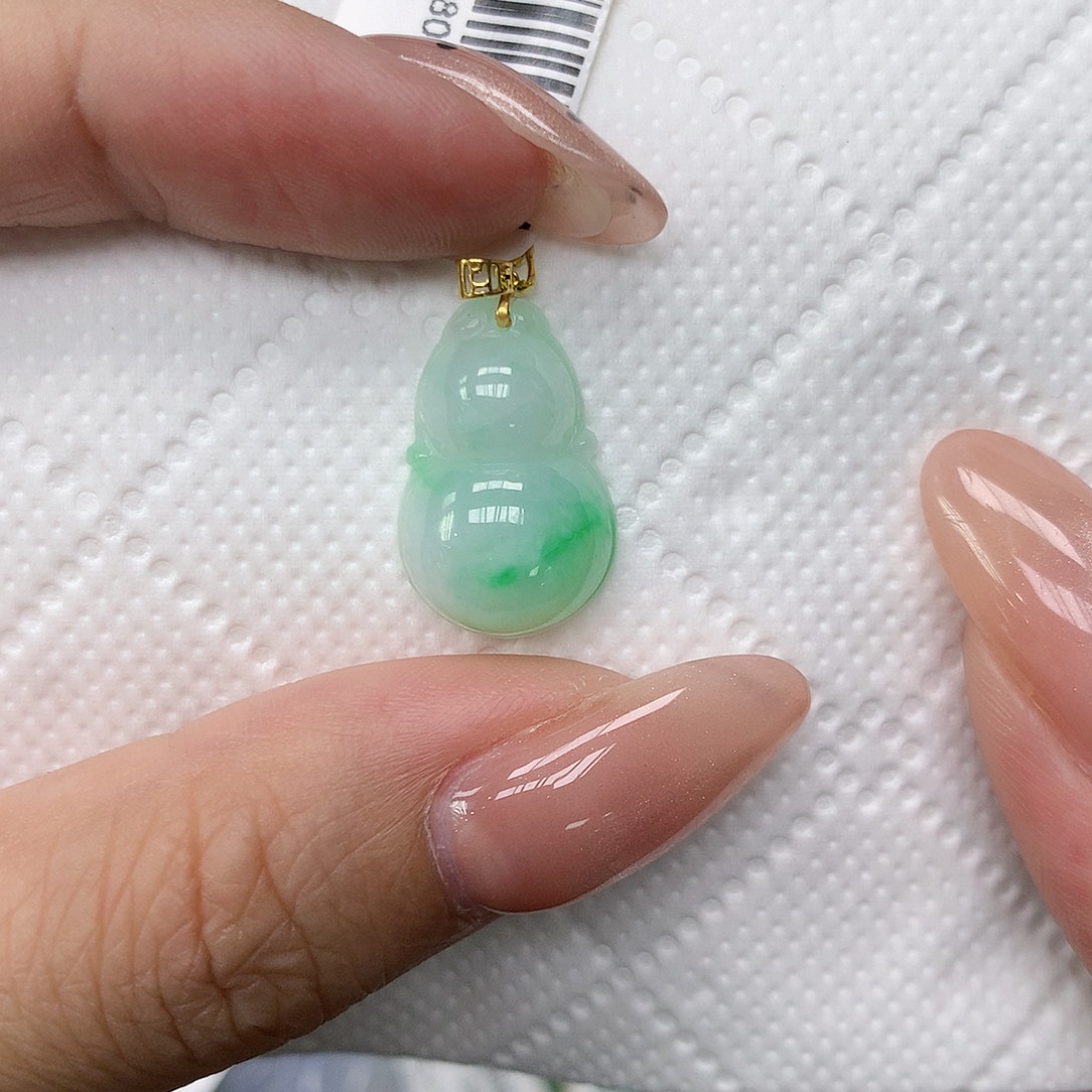 颈饰18K金镶嵌翡翠