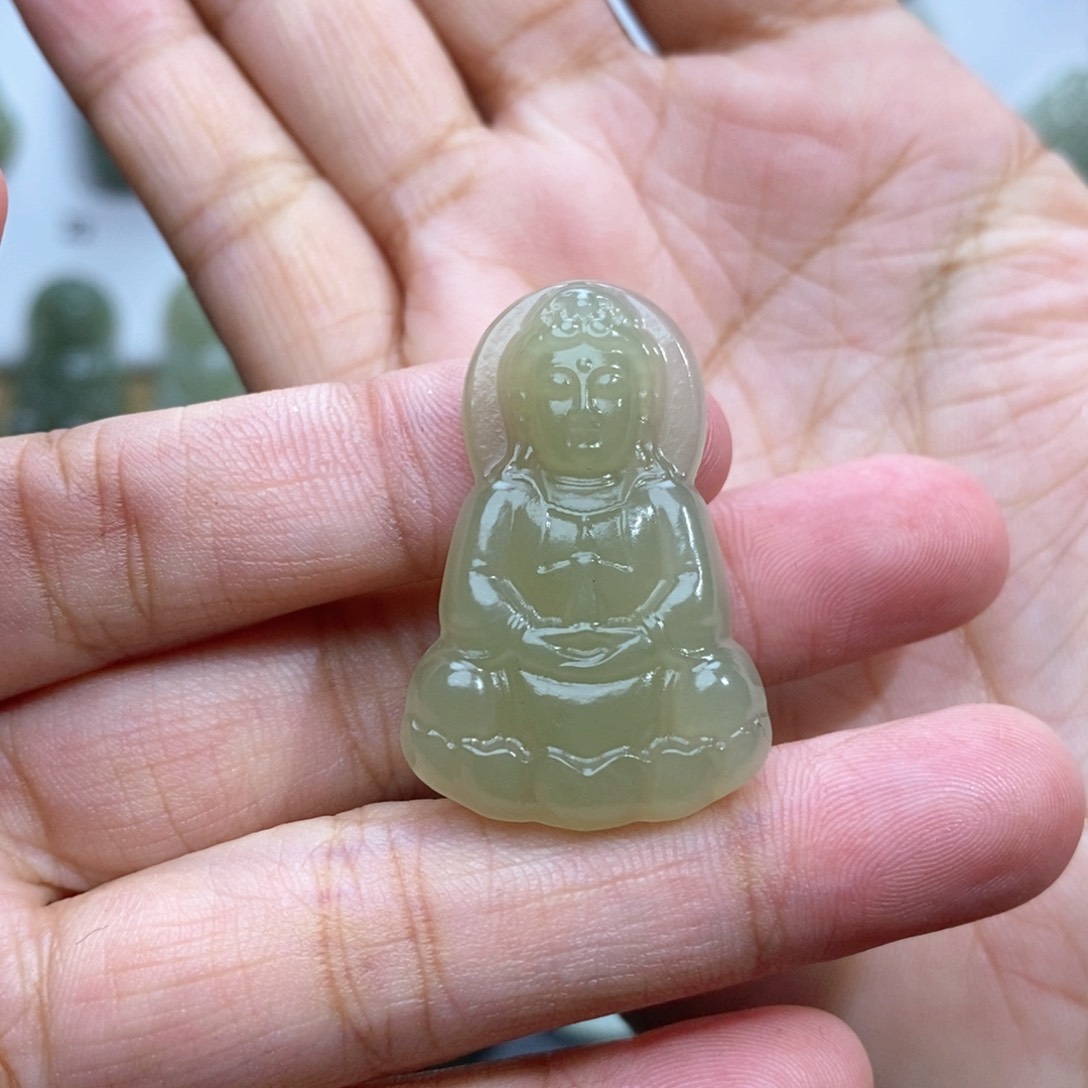 和田玉颈饰未镶嵌牡*花