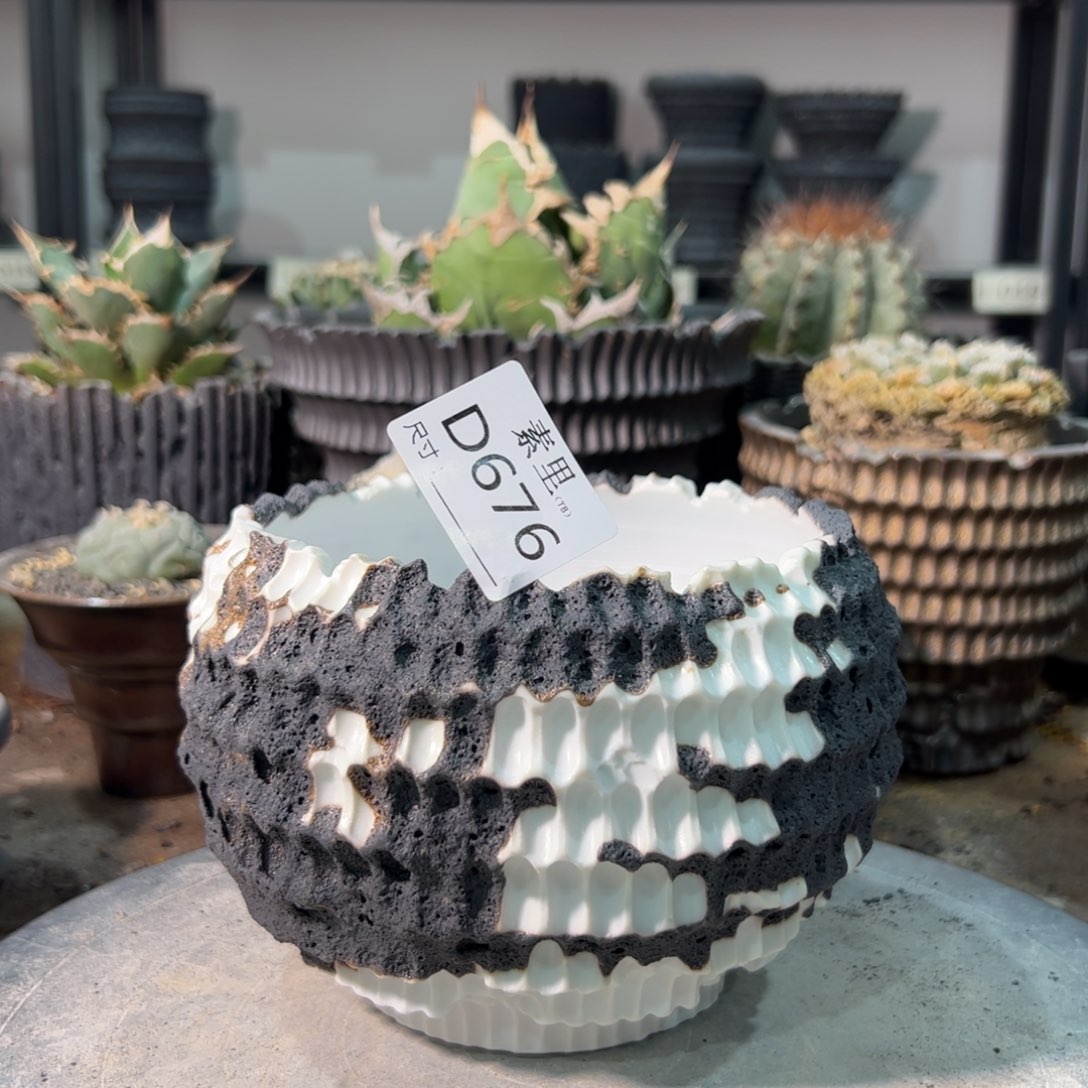 景德镇手工素里内口12.5高11瑕疵