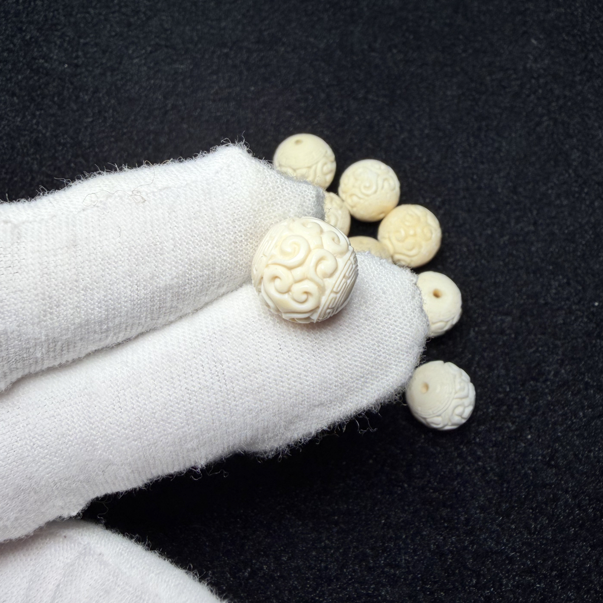 A169猛犸象牙回纹珠雕刻珠珠配饰背云约12mm冰料