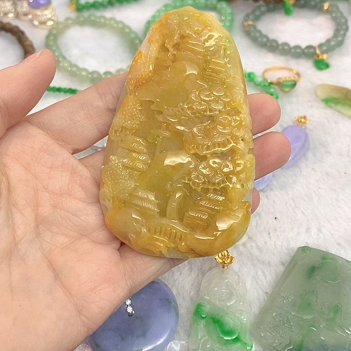 *****翡翠裸石黄翡山水牌 75长