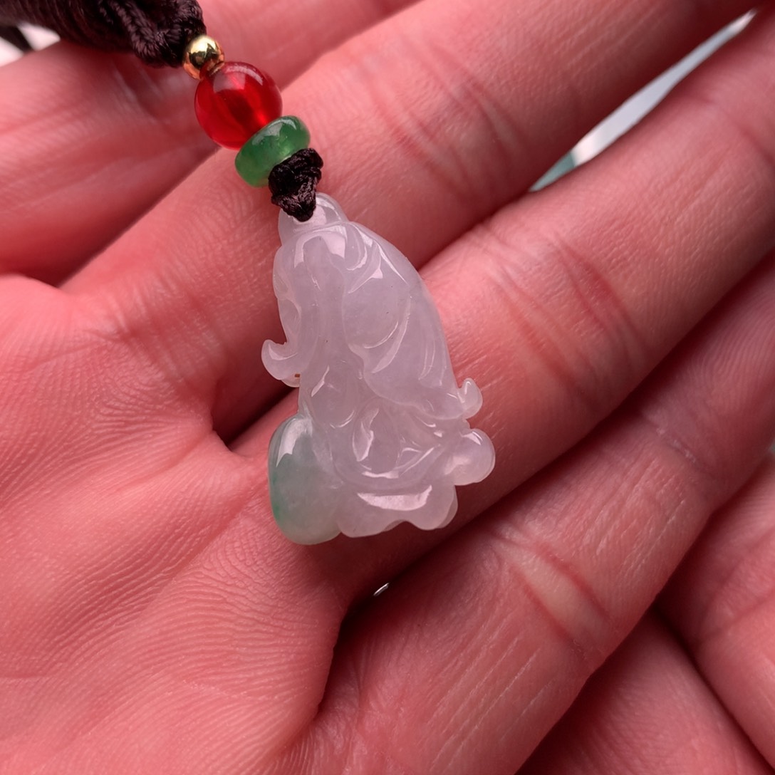 翡翠颈饰未镶嵌白菜