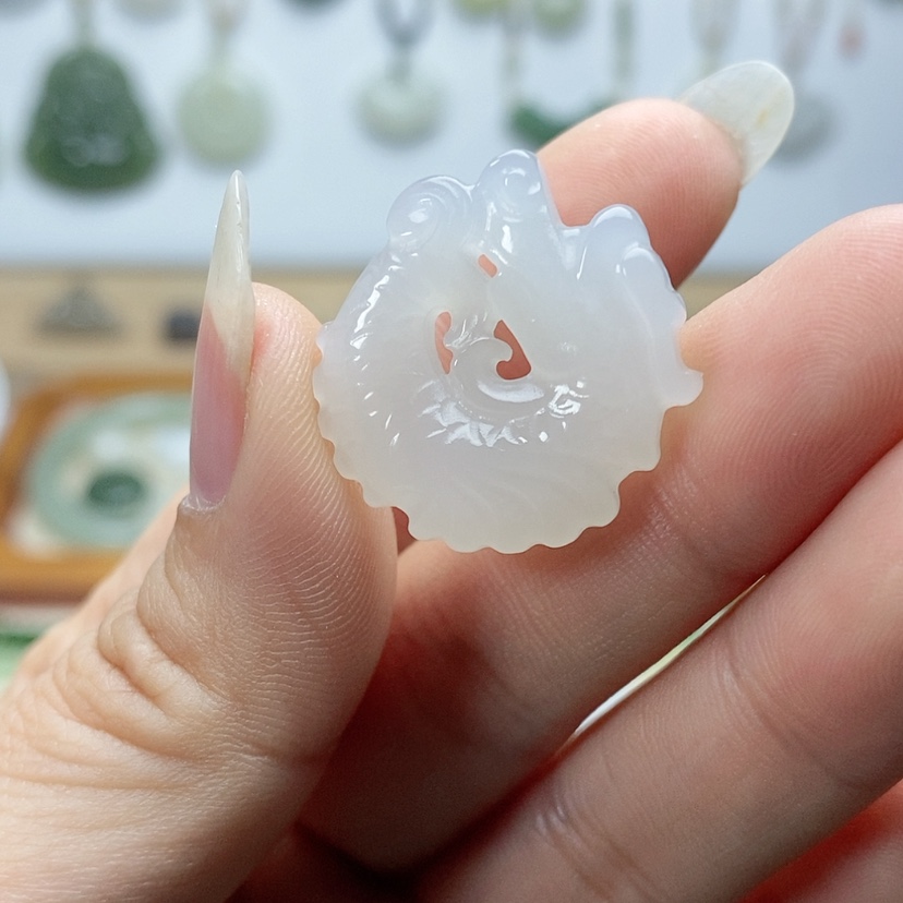 【闪购商品】颈饰未镶嵌和田玉