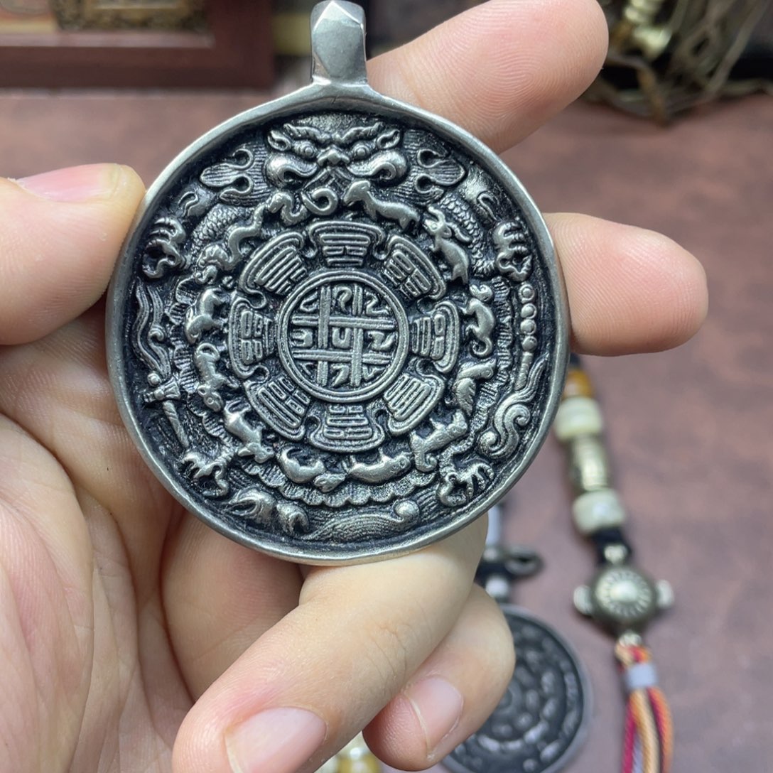 白铜麟甲熊九宫八卦牌