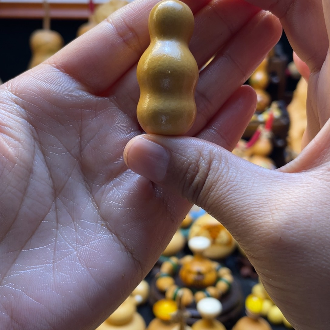 花***乐葫芦等多种颜色的花鸟画作品被