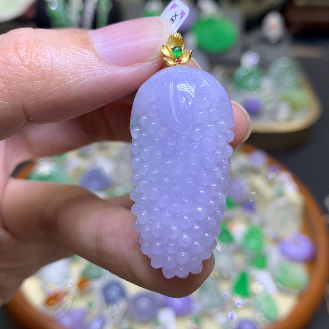 翡翠18K金镶嵌颈饰翡翠吊坠项链