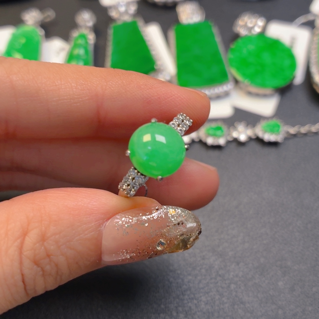 翡翠银S925镶嵌颈饰
